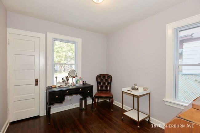 Building Photo - 3br 1ba 2cg ~ Security Deposit Free Altern...