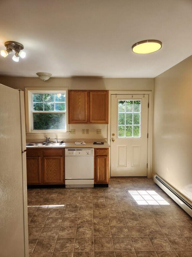 Building Photo - 1 Tourmaline Dr