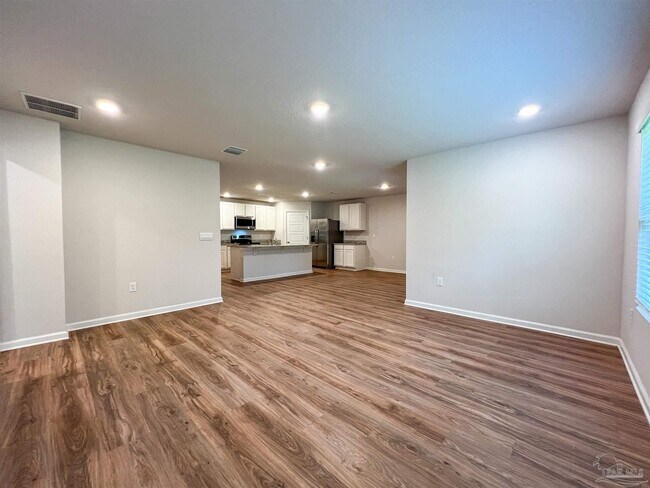 Building Photo - 6351 Burrow Ln