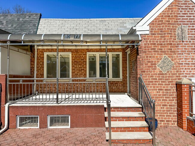 Balcony - 8577 66th Ave