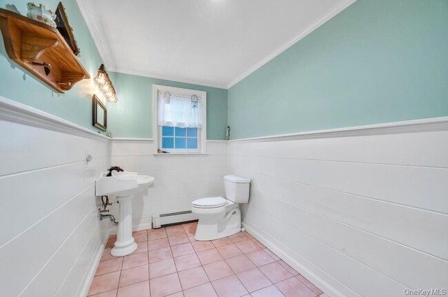 Building Photo - 807 Union Ave