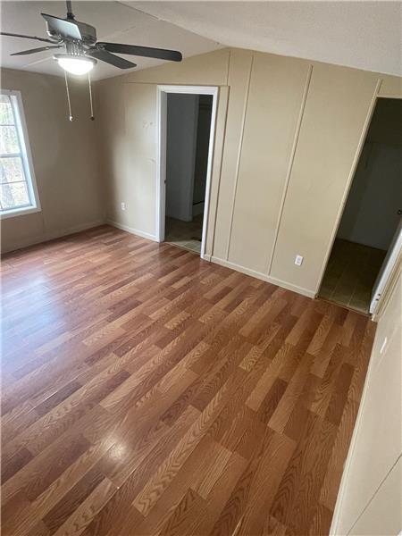 Building Photo - 128 Oxford Ln