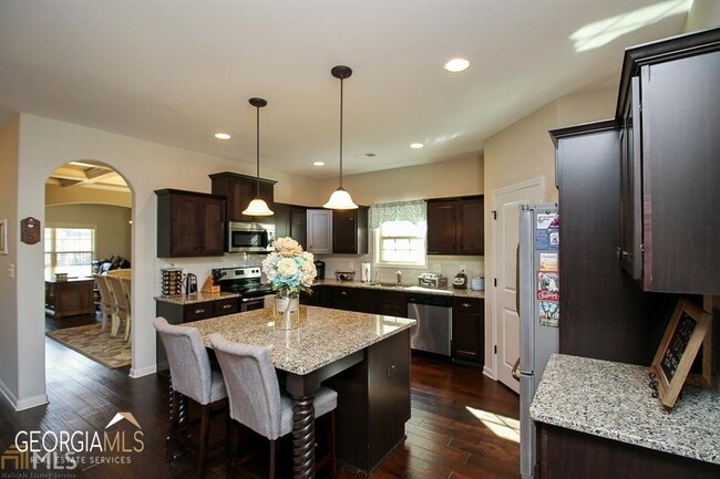 Building Photo - 345 Cliffhaven Cir
