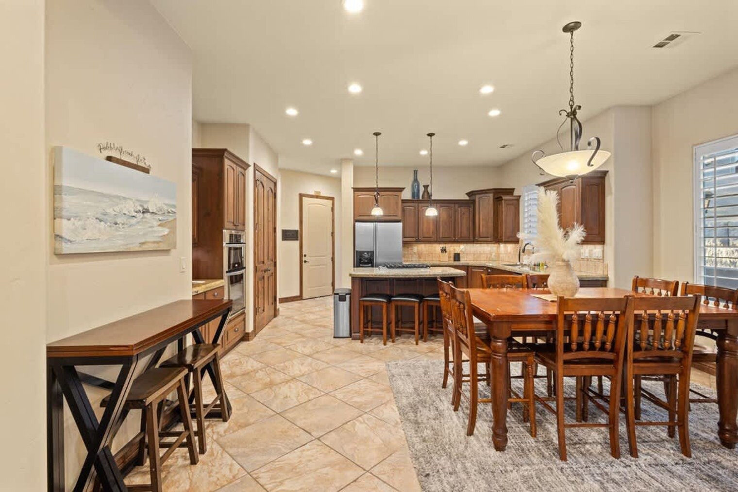 Building Photo - 1922 N Pebble Beach Dr