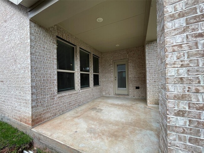 Building Photo - 308 Tangle Birch Ct