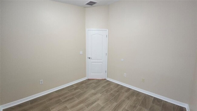 Building Photo - 7955 Carriage Pointe Dr