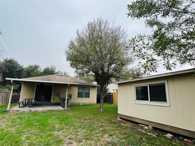 Building Photo - 4705 Cypress Bend