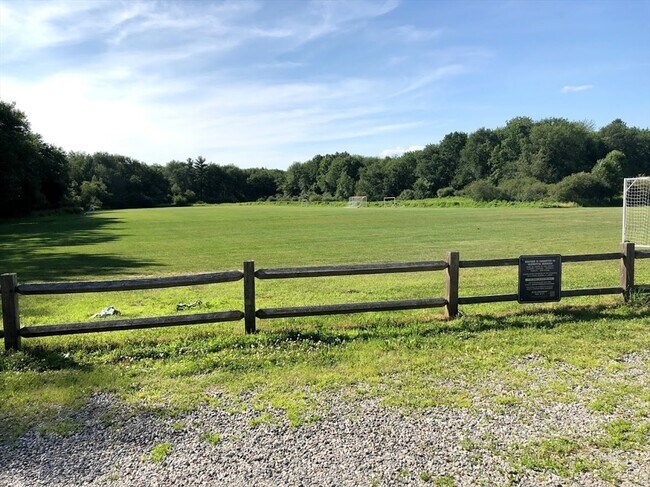 Primary Photo - 15 Saran Ave