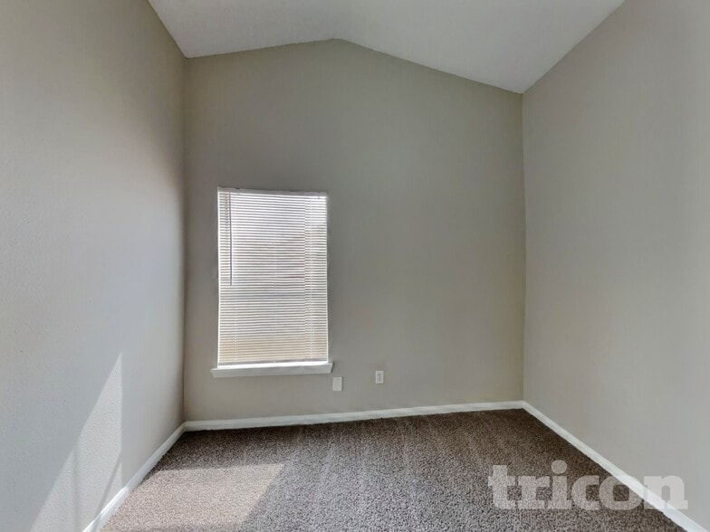 Building Photo - 3115 Kelling St