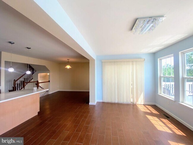 Building Photo - 172 S Savanna Dr