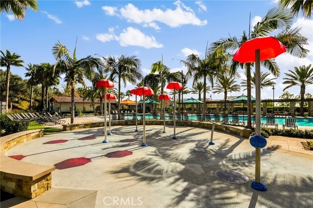 Building Photo - 10 Poppy