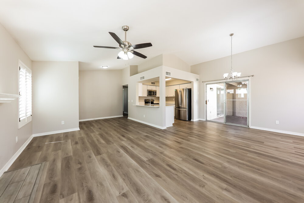 Building Photo - 8810 W Grovers Ave