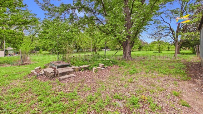 Building Photo - 4704 SW 101st Terrace