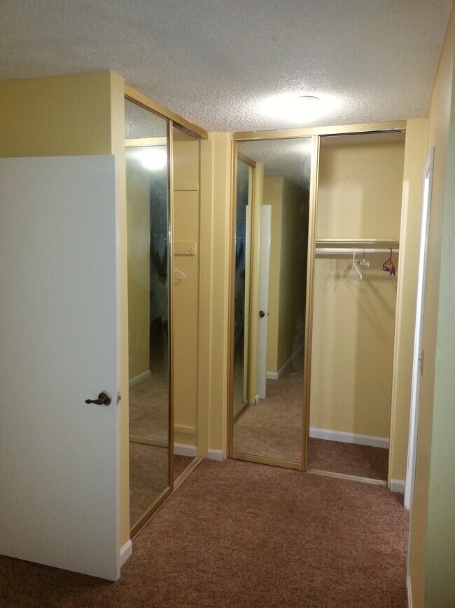 Building Photo - 2371 Antelope Dr