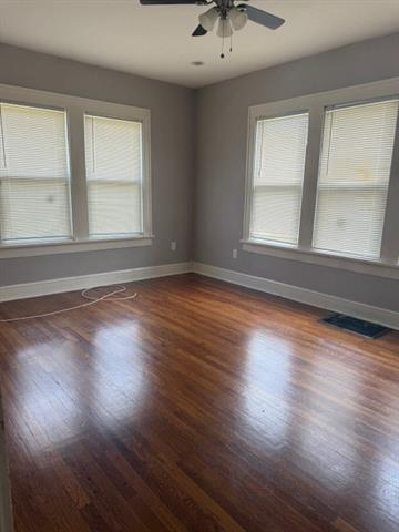 Building Photo - 2701 Stuart Dr