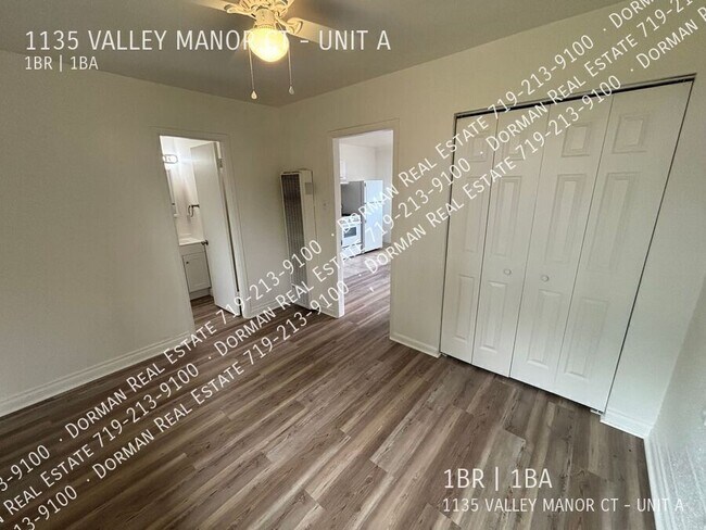 Building Photo - 1135 Valley Manor Ct