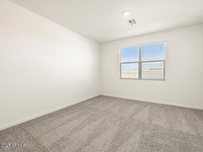 Building Photo - 41740 W Sonoran Trail