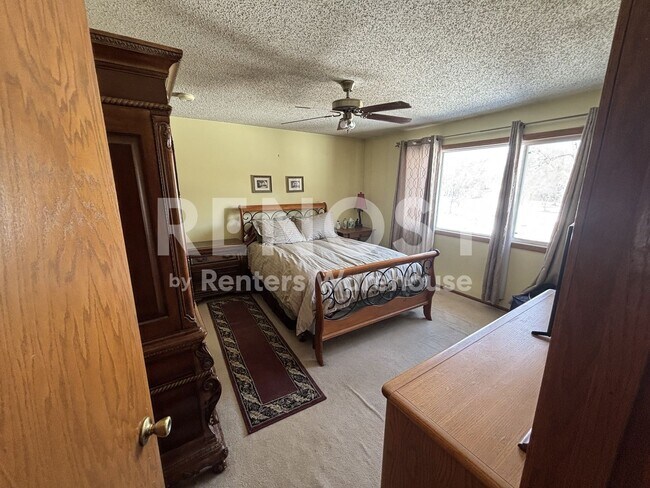 Building Photo - 15536 Garfield Cir