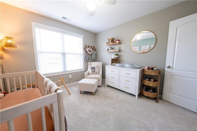 Building Photo - 622 Omaha Dr