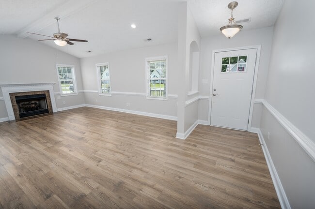 Building Photo - 202 Croatan Woods Dr