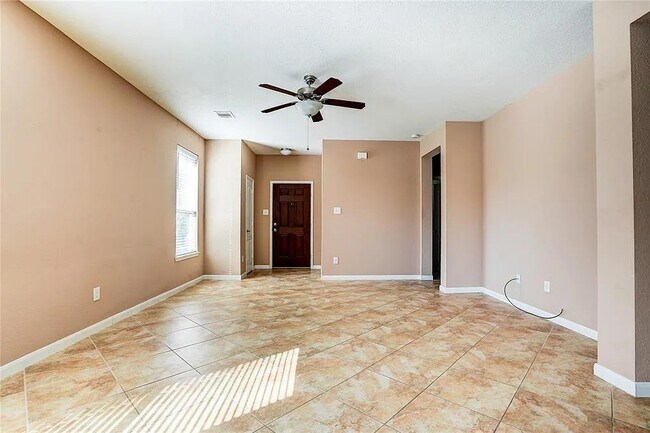 Building Photo - 907 Aft Valley Dr