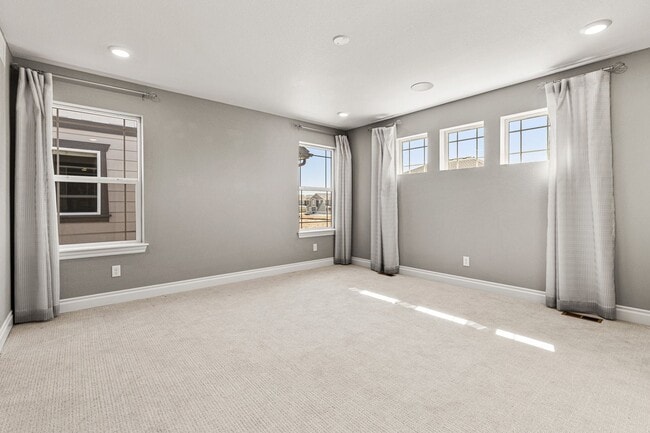 Building Photo - Beautiful Home in Commerce City!