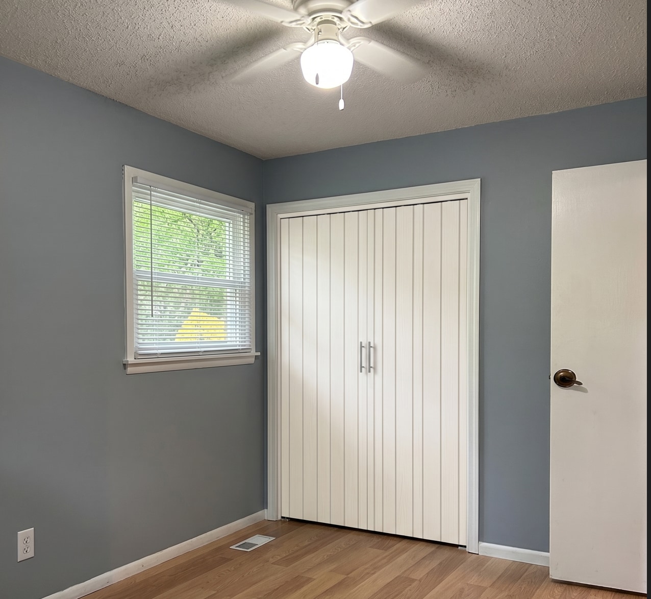 Building Photo - 2417 E Green St