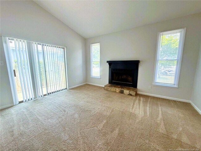 Building Photo - 6868 Candlewood Dr