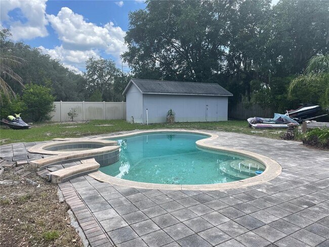 Building Photo - 9828 Bubbling Brook Ct