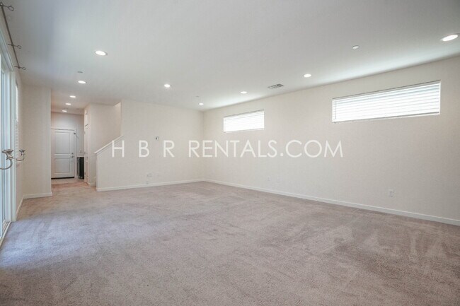 Building Photo - Modern 4-Bedroom Retreat in Mountain House...