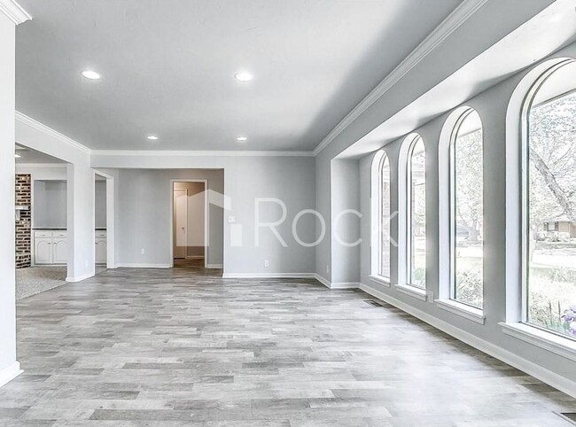 Building Photo - 12508 High Meadow Dr