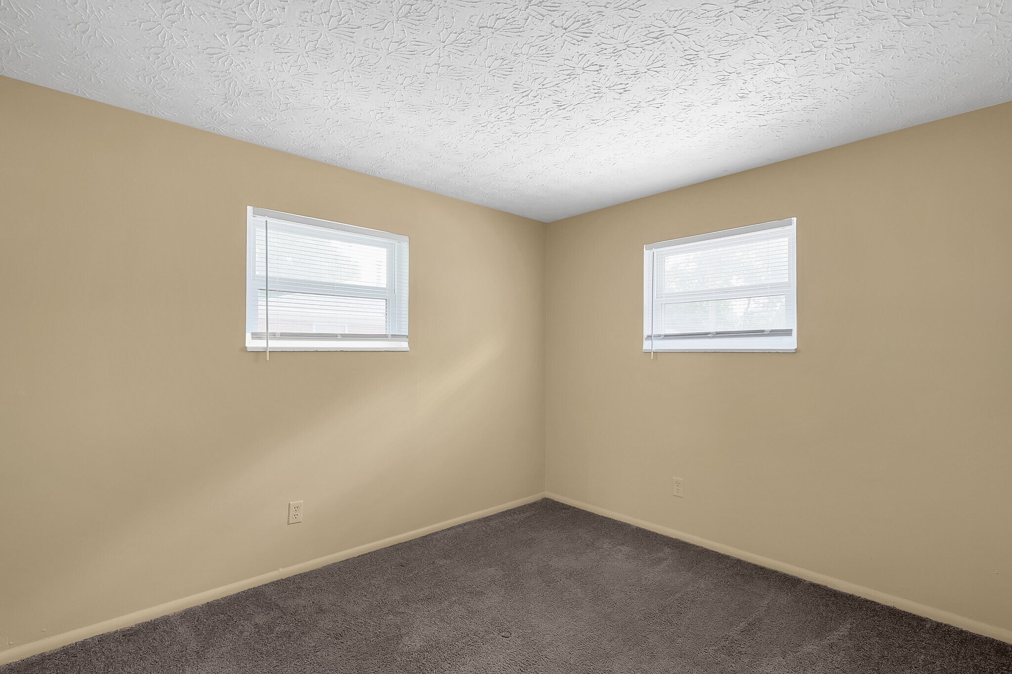 Building Photo - 179 Currier Dr