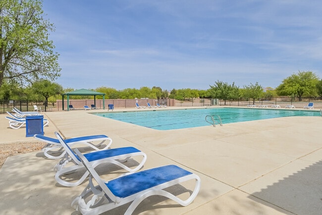 Building Photo - Inviting 4-Bedroom Home with Community Amenities