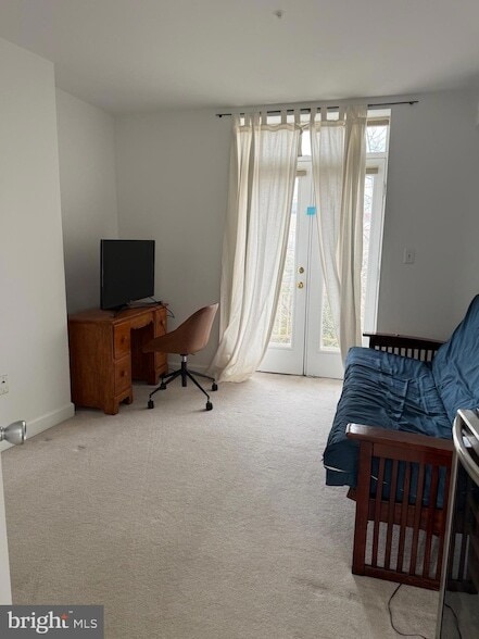 Building Photo - 1801 Calvert St NW