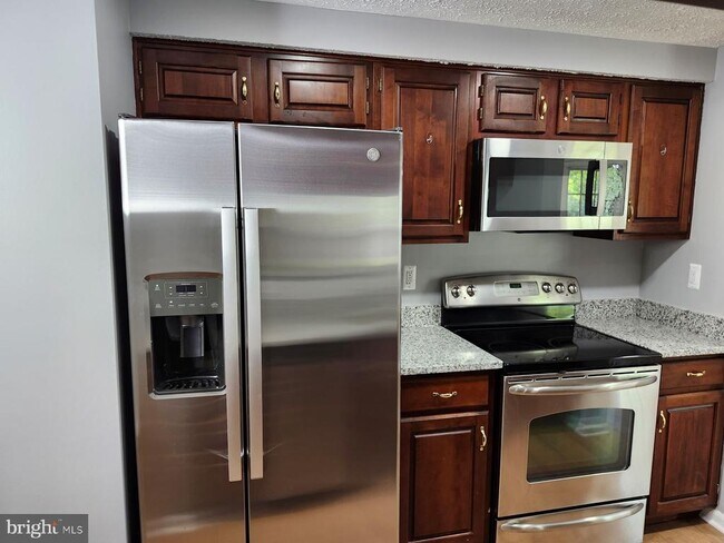 Building Photo - 12236 Ladymeade Ct