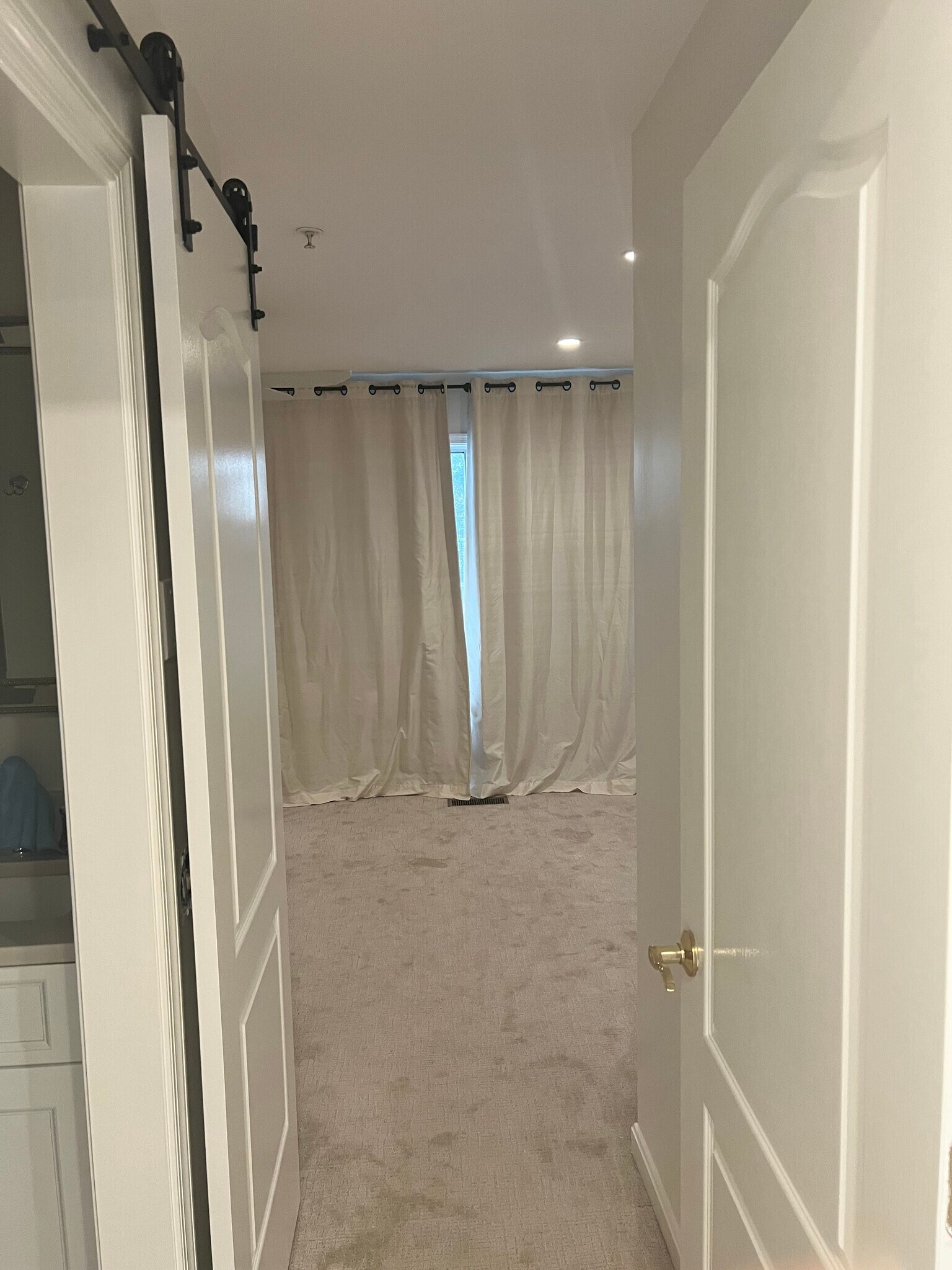 master bedroom - 1721 Kingsgate Ct