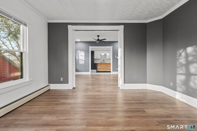 Building Photo - 23 N Beacon St