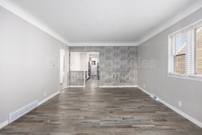 Building Photo - 1635 Cleveland Ave SW