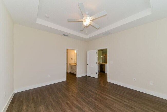 Building Photo - 4372 Laurina St