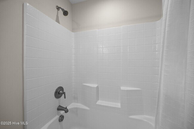 Building Photo - 3506 Sir James Ln