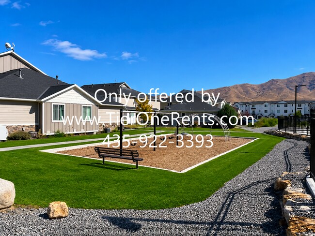 Building Photo - NO DEPOSIT option available for qualified renters!