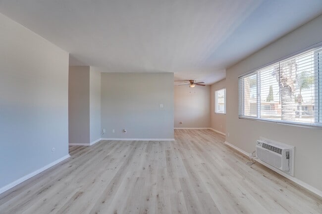 Building Photo - 505 E Madison Ave