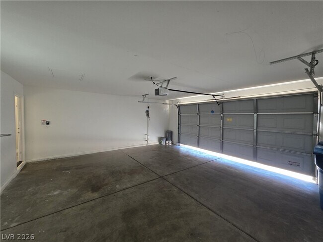 Building Photo - 626 Palmwood Ln