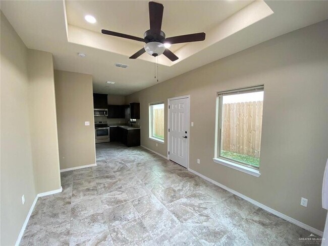 Building Photo - 5709 Nightingale Ave