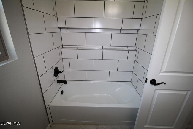 Building Photo - 509 Cedarwood Dr