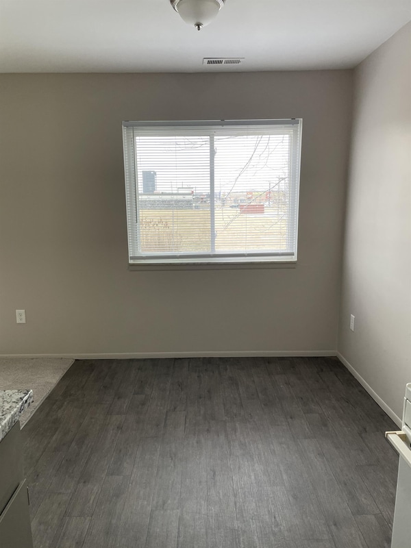 Building Photo - 4245 Quarry Rd