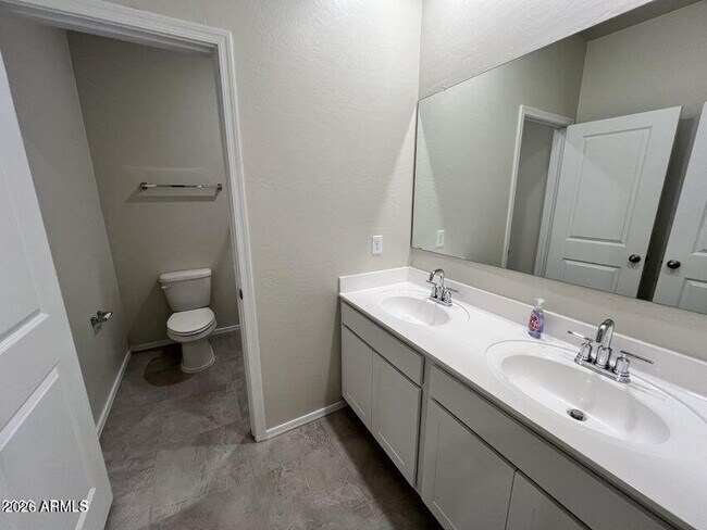 Building Photo - 3449 Encanto St