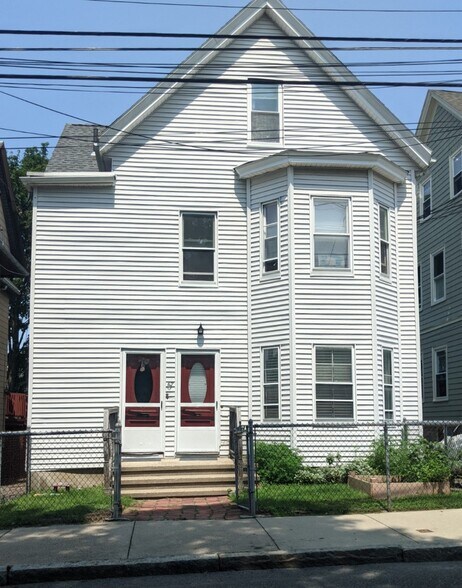 Building Photo - 67 Hudson St