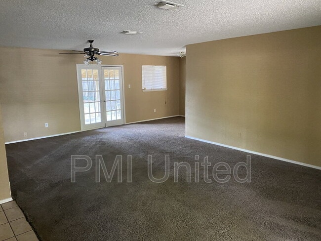 Building Photo - 3402 Hastings Dr