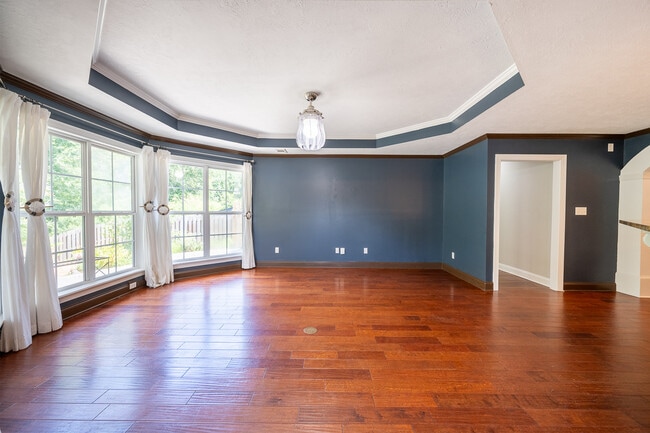 Building Photo - 474 Sebastian Dr
